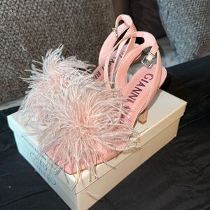 Size 8 Gianni Bini heels